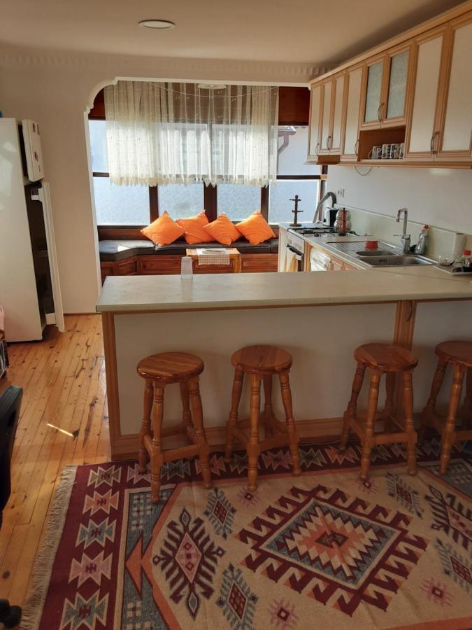 House Apartament *